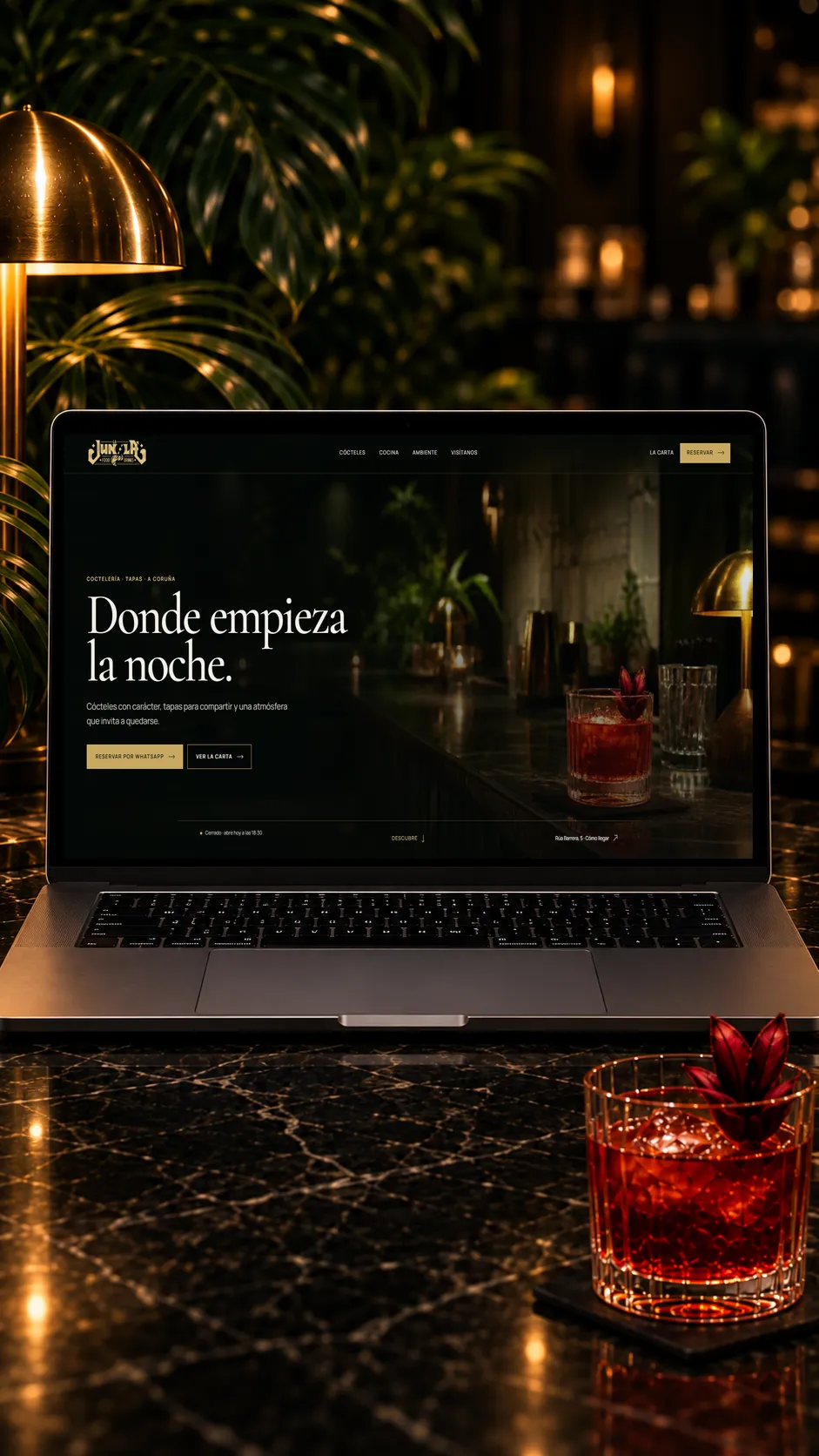 La web de La Jungla presenta sus dos locales y mantiene visibles la carta, la ubicación y la reserva.
